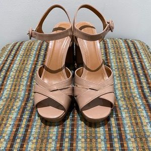 I’dore Beige Patent Heels